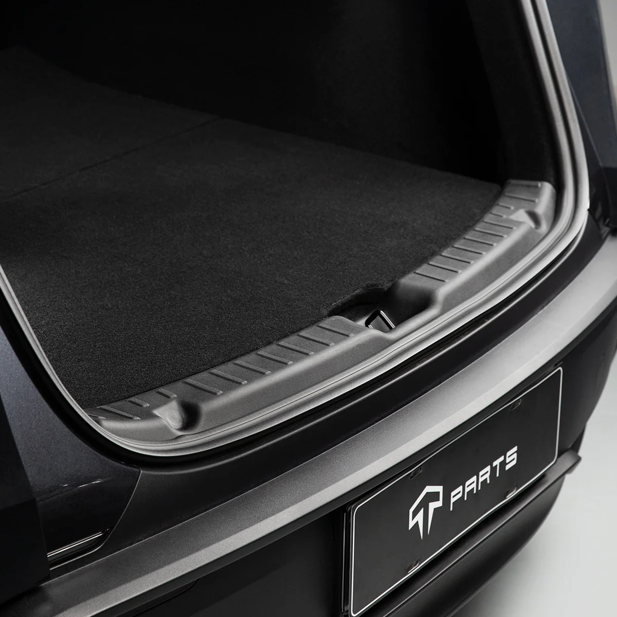 Tailgate Threshold Cover for Model Y - Image 2