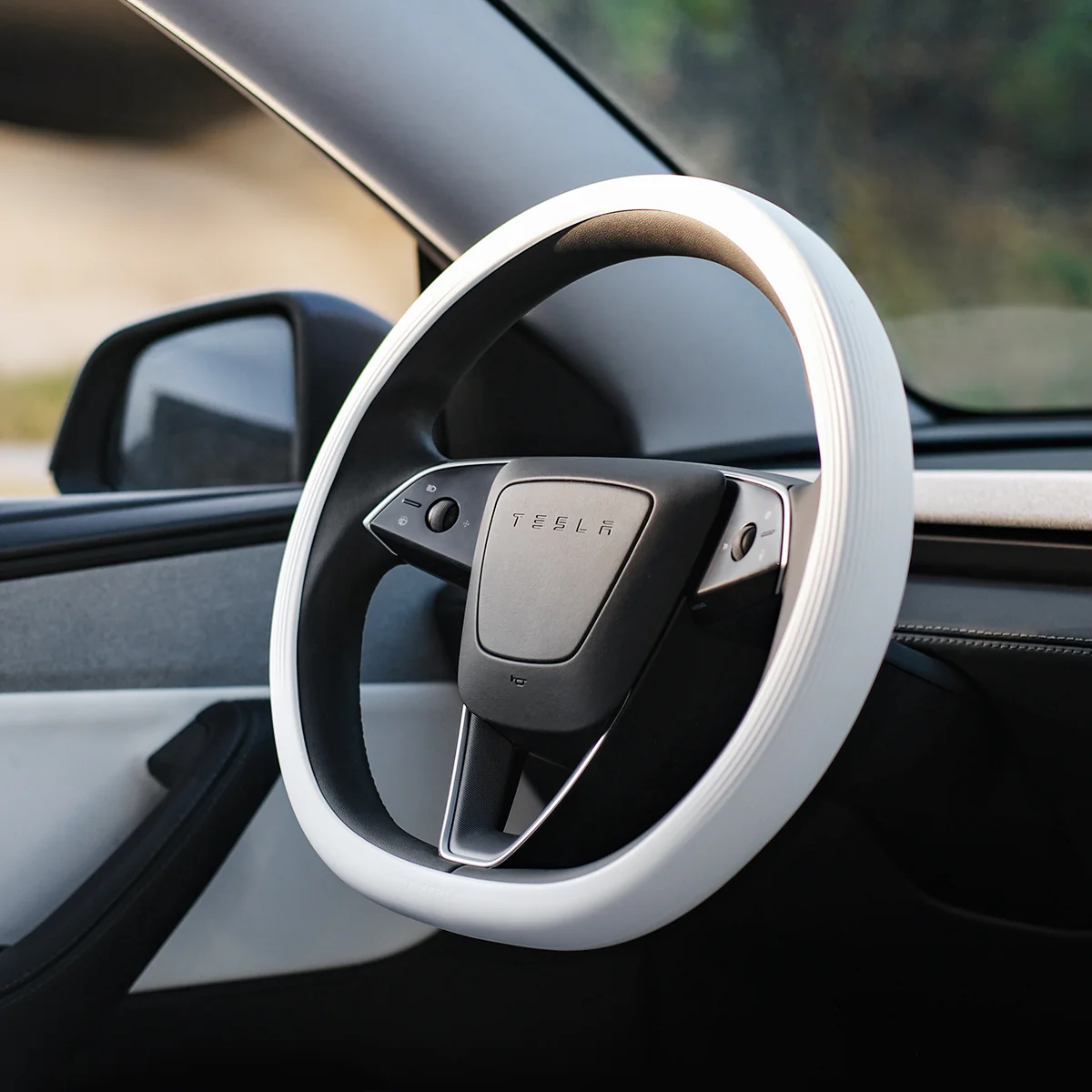 Silicone Steering Wheel Cover for Model 3/Y - Image 2
