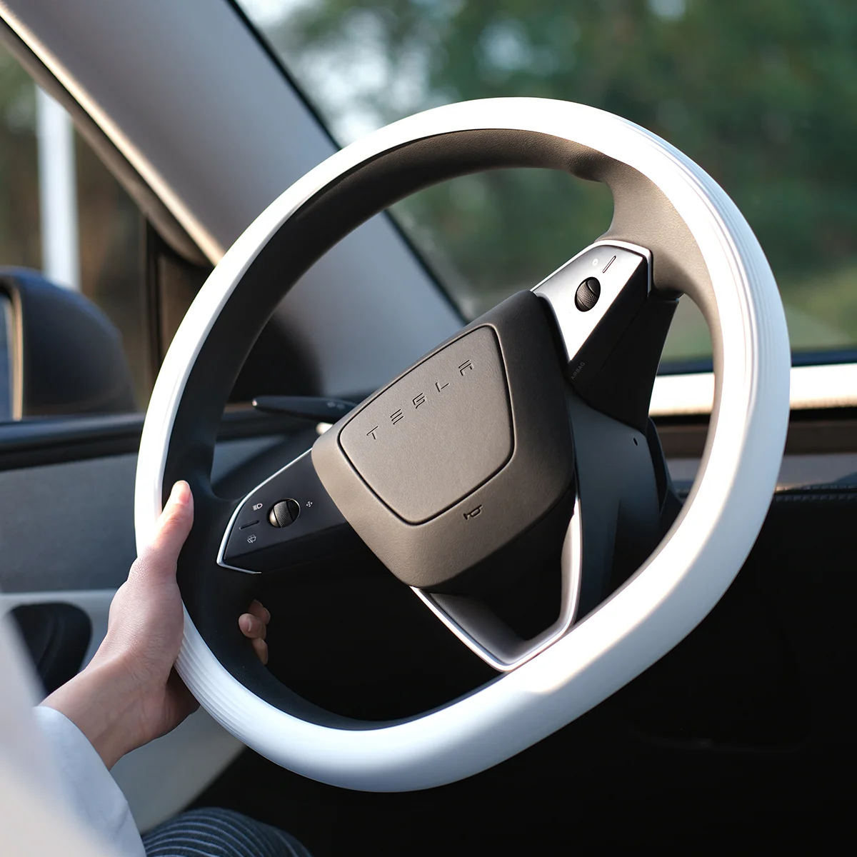 Silicone Steering Wheel Cover for Model 3/Y - Image 3