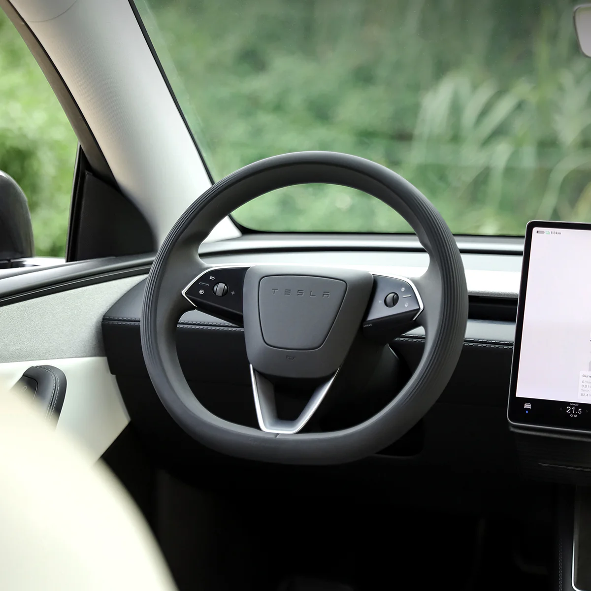 Silicone Steering Wheel Cover for Model 3/Y - Image 6