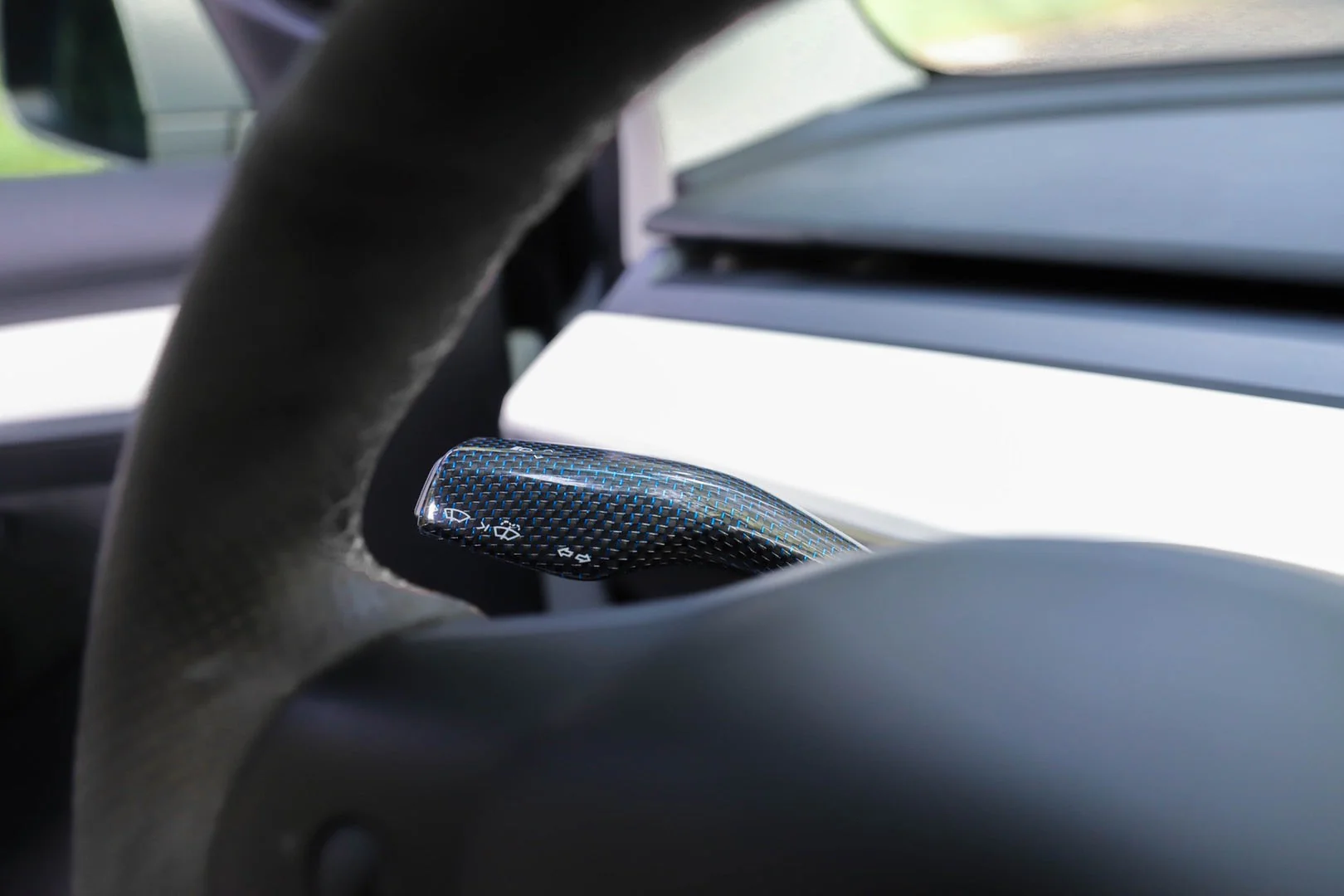 Real Carbon Fiber Stalk Cover for Model 3/Y - Image 11