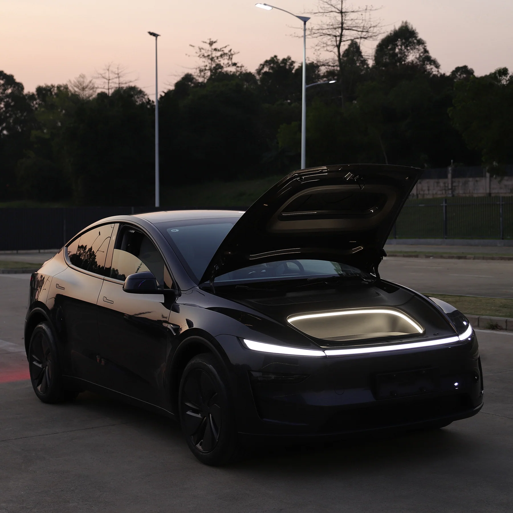 Frunk LED Strip for Model Y - Image 11