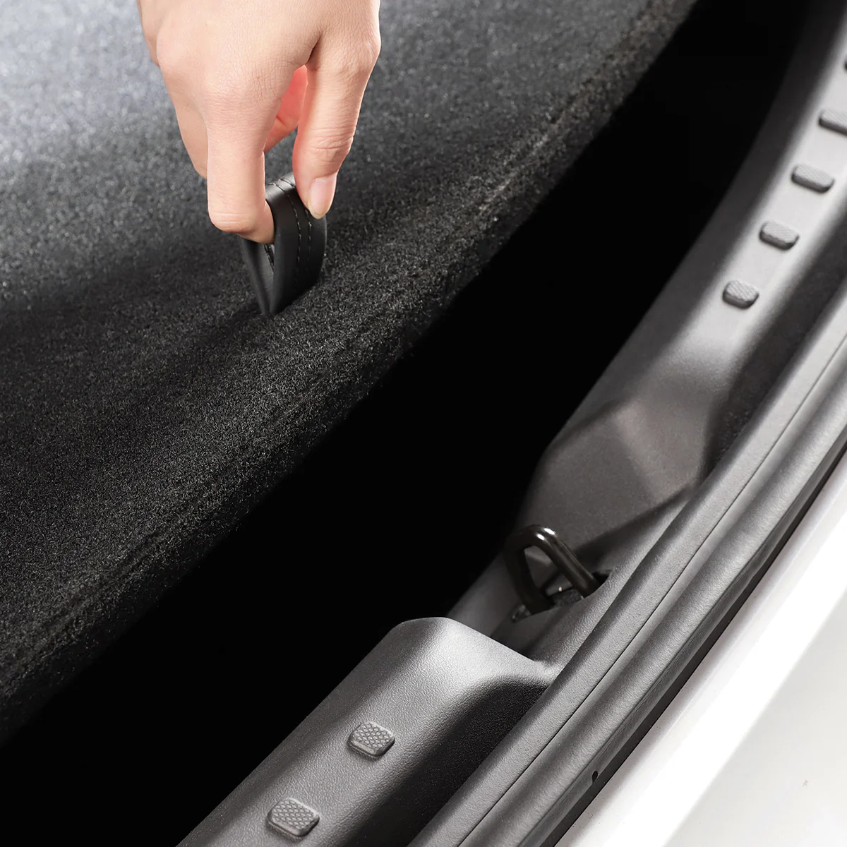 Tesla Tailgate Threshold Cover for Model 3 - Image 6